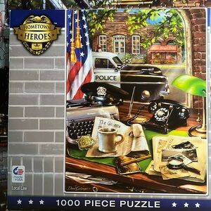 💟🧩 1000 piece Hometown Heroes “Local Law” puzzle. Like new condition. Complete.